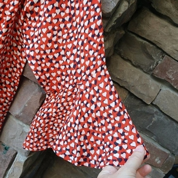 J Crew Silk Cold-Shoulder Top Heart Print Nwt - Picture 5 of 8